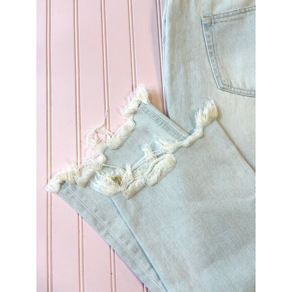 We The Free Maggie Straight Jean in Light Wash Size 29 - Picture 9 of 11